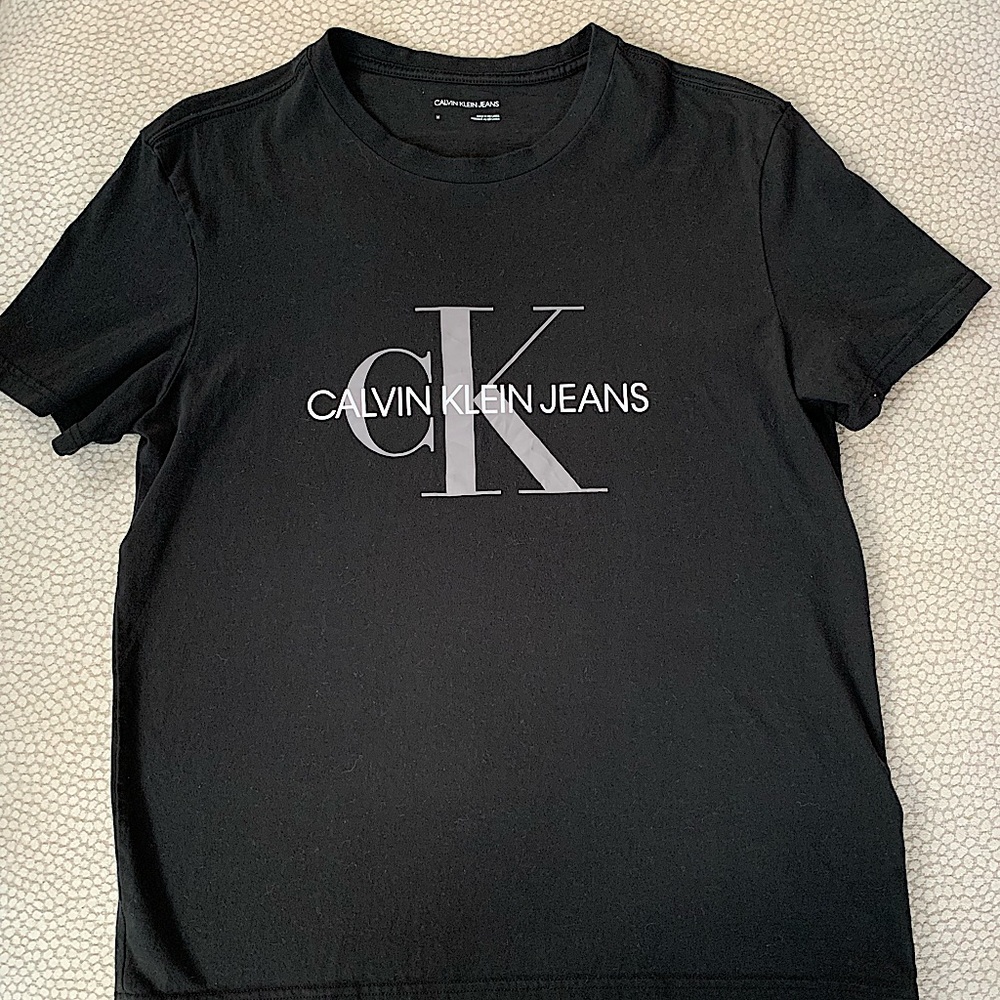 Calvin Klein Mens’ Tee